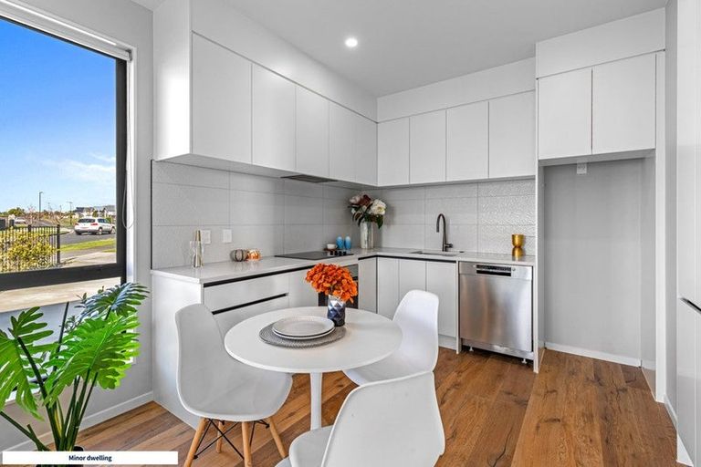 Photo of property in 7 Paihere Street, Huapai, Kumeu, 0810