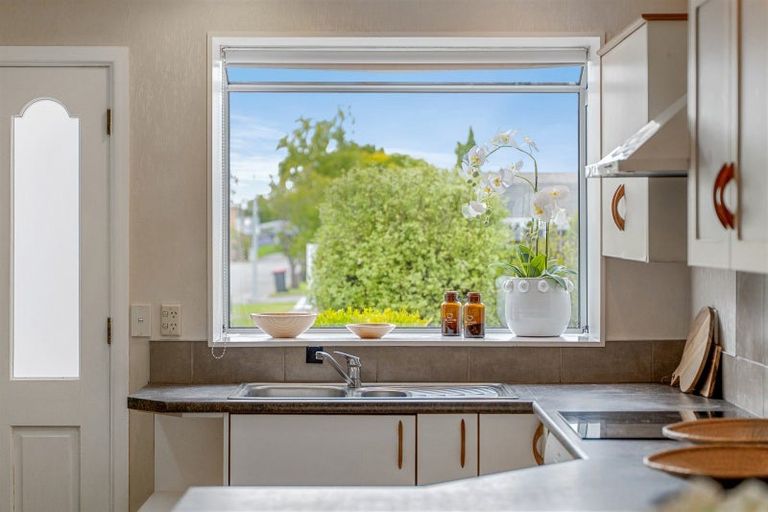 Photo of property in 9 Cintra Place, Casebrook, Christchurch, 8051