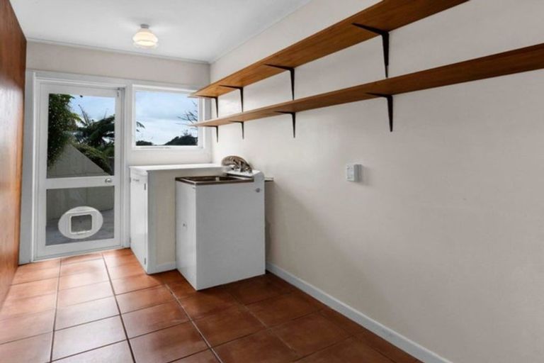 Photo of property in 3 Fernleigh Street, Ferndale, New Plymouth, 4310