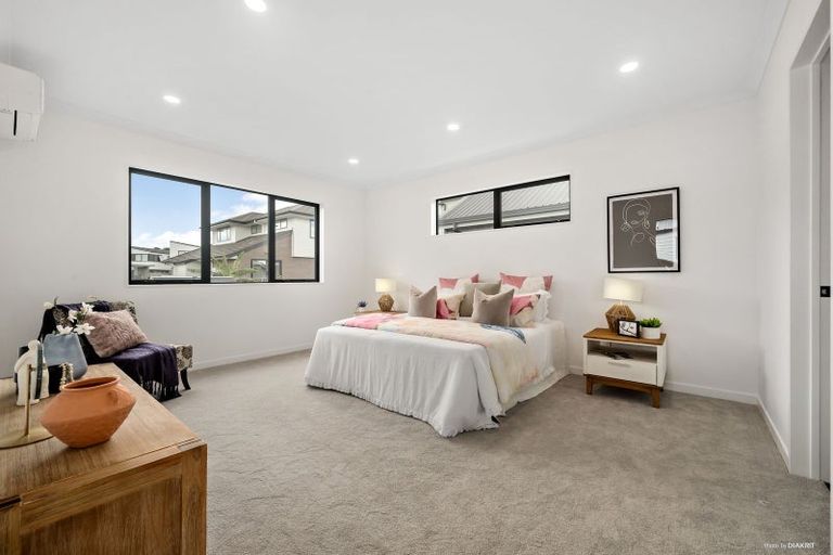 Photo of property in 58 Matangi View Drive, Orewa, 0931