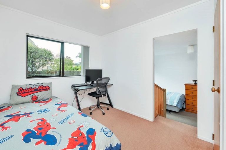 Photo of property in 1/11 Seine Road, Forrest Hill, Auckland, 0620