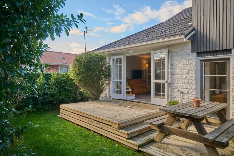 Photo of property in 2/63 Wychbury Street, Spreydon, Christchurch, 8024