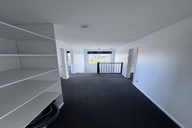 Photo of property in 28 Ballymore Drive, Pinehill, Auckland, 0632