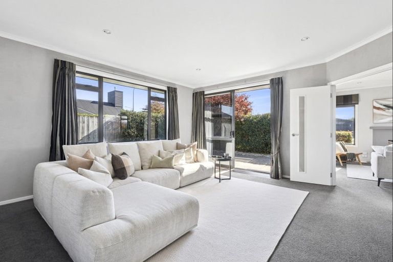 Photo of property in 2 Kowhai Drive, Cambridge, 3434