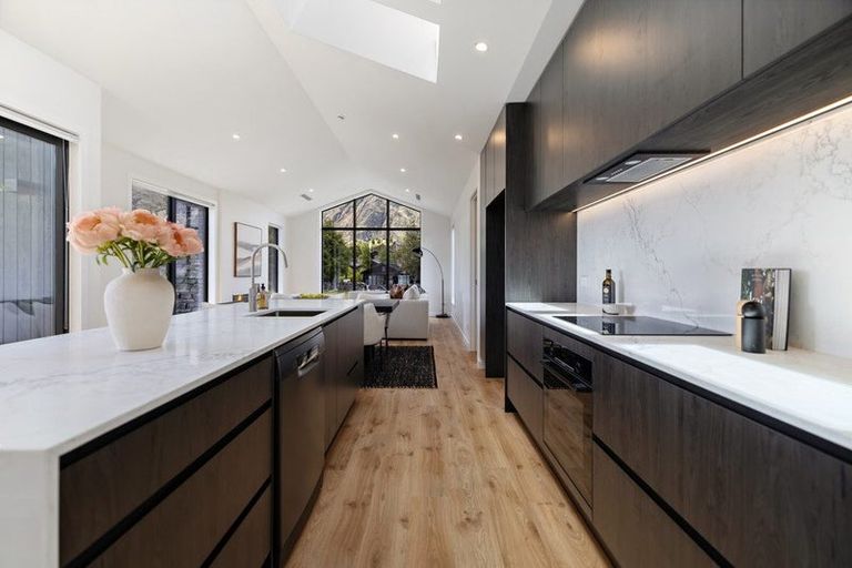 Photo of property in 13 Taurus Lane, Jacks Point, 9371