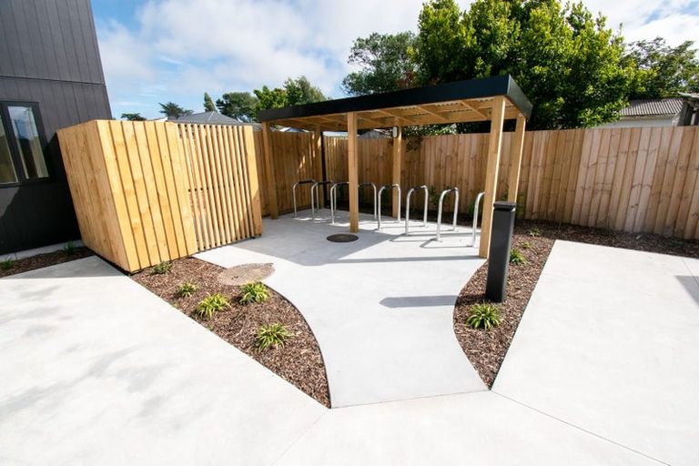 Photo of property in 8/107 Smith Street, Woolston, 8062