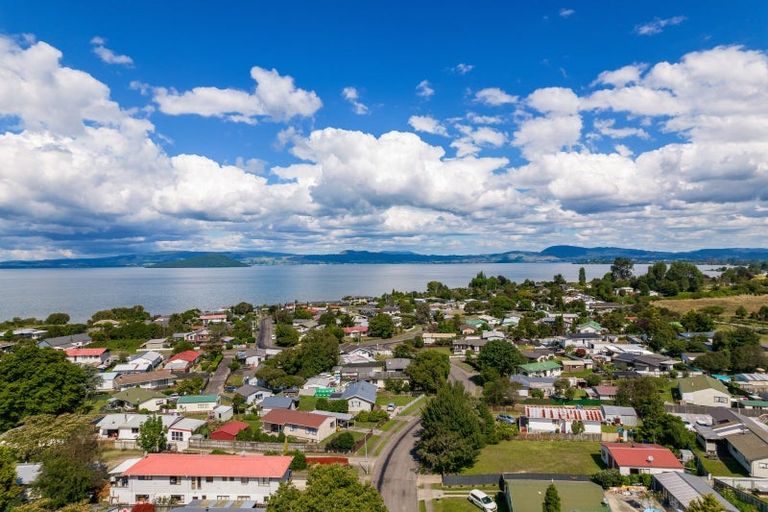 Photo of property in 14 Landscape Drive, Ngongotaha, Rotorua, 3010