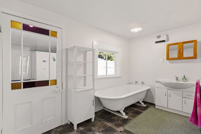 Photo of property in 42 Back Road, Granity, 7823