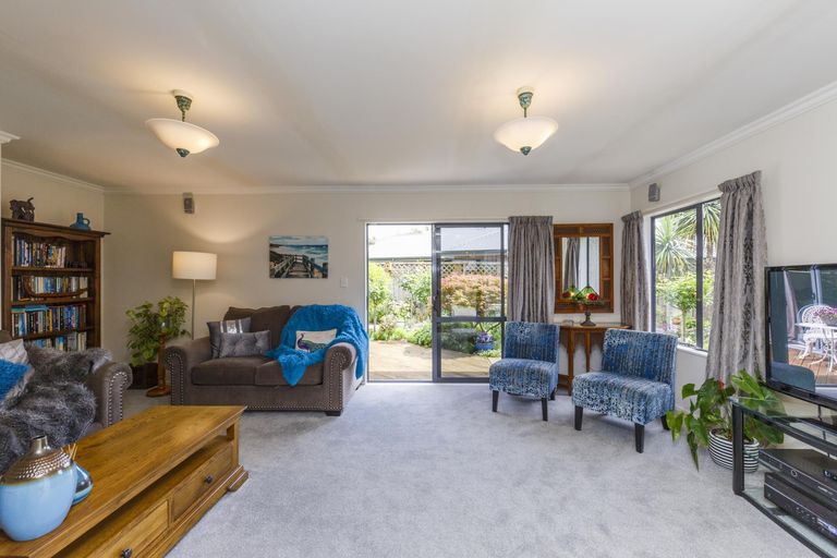 Photo of property in 5 Windsor Street, Terrace End, Palmerston North, 4410
