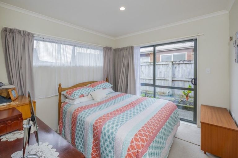 Photo of property in Rangeview Villas, 10/9 Fuller Close, Levin, 5510