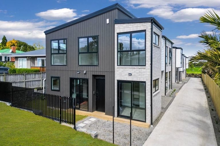 Photo of property in 4/30 Wellesley Road, Mangere Bridge, Auckland, 2022