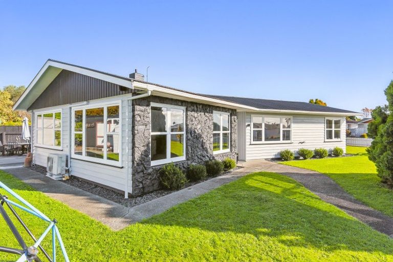 Photo of property in 2 Weld Street, Levin, 5510