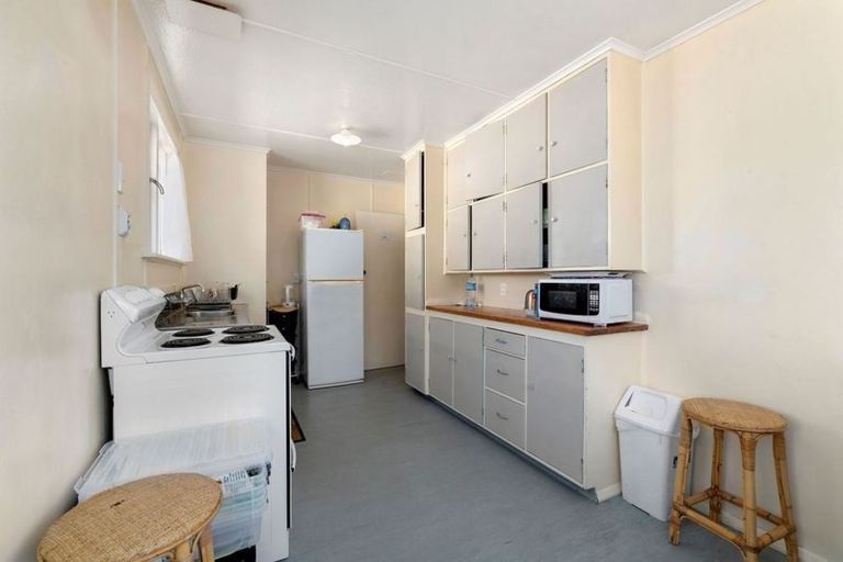 Photo of property in 12 Cornwall Crescent, Cannons Creek, Porirua, 5024