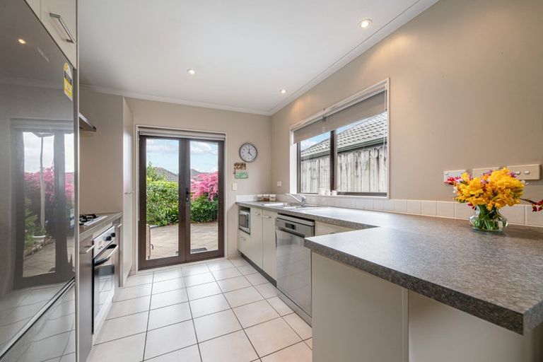 Photo of property in 30 Espalier Drive, Henderson, Auckland, 0612