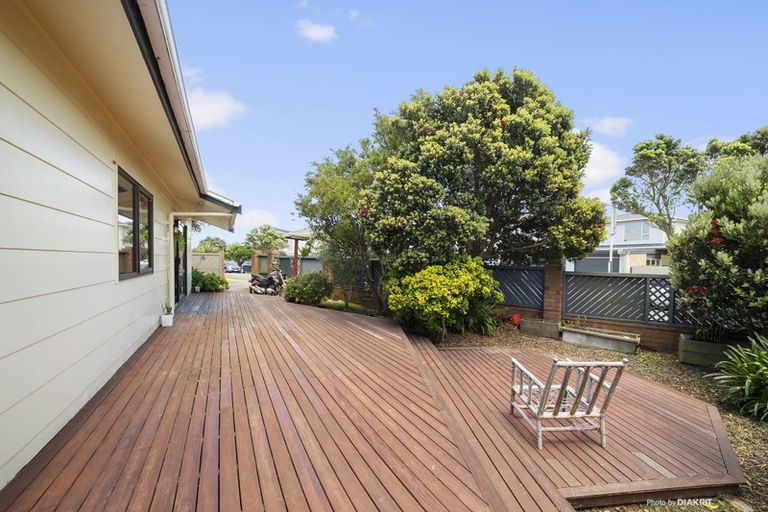 Photo of property in 42 Kaikoura Street, Maupuia, Wellington, 6022