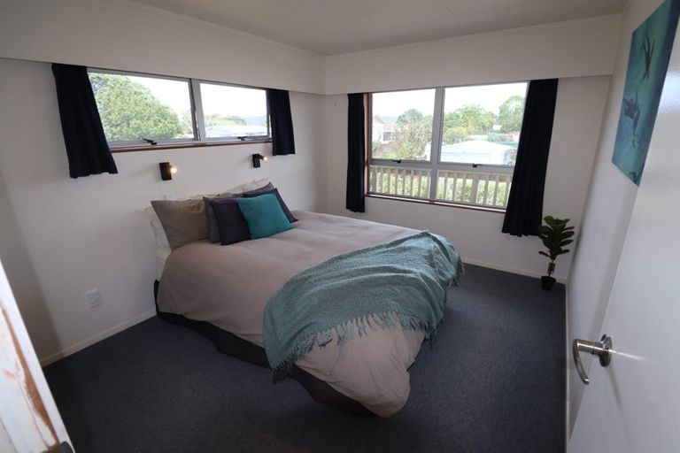 Photo of property in 15 Shearwater Street, One Tree Point, 0118