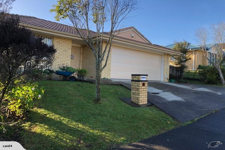 Photo of property in 15 Condor Place, Unsworth Heights, Auckland, 0632