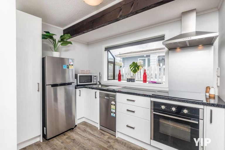 Photo of property in 6a Tarawera Road, Johnsonville, Wellington, 6037