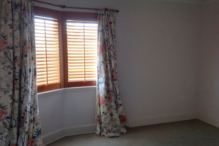 Photo of property in 1-12/48 The Bay Hill, Timaru, 7910