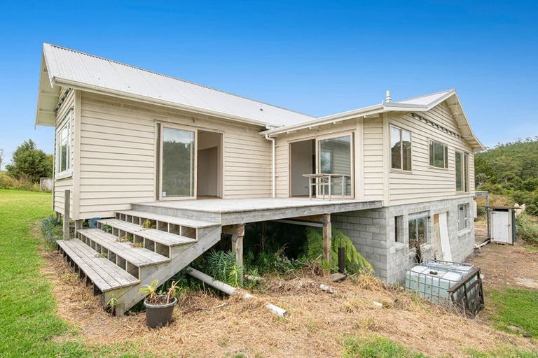 Photo of property in 83 Kanohi Road, Kaukapakapa, 0873