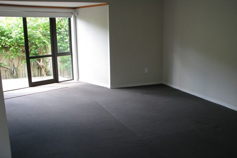 Photo of property in 7b Covil Avenue, Te Atatu South, Auckland, 0610