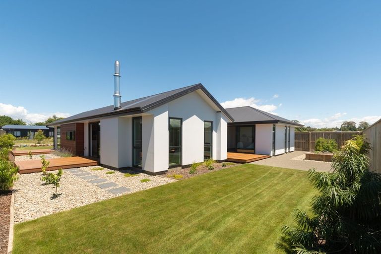 Photo of property in 106 Iwa Street, Mapua, 7005