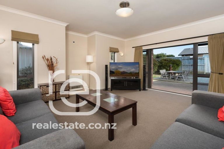 Photo of property in 23 Golden Courie Close, Papamoa Beach, Papamoa, 3118