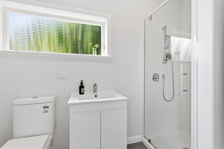 Photo of property in 427 Karaka Bay Road, Karaka Bays, Wellington, 6022