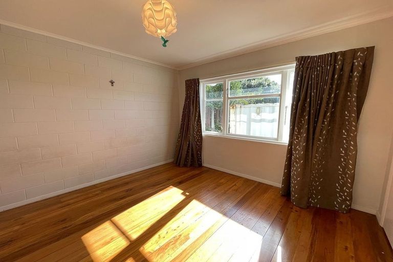 Photo of property in 1/27 Pakuranga Road, Pakuranga, Auckland, 2010