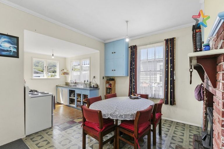 Photo of property in 98 Randwick Road, Moera, Lower Hutt, 5010