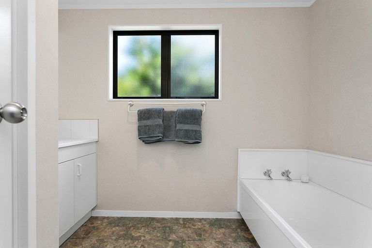 Photo of property in 10 Burns Street, Leamington, Cambridge, 3432