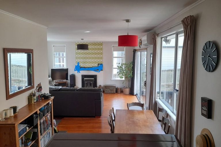 Photo of property in 40a Herewini Street, Titahi Bay, Porirua, 5022