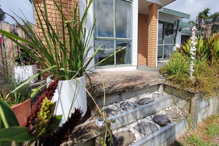 Photo of property in 130 Bream Bay Drive, Ruakaka, 0116