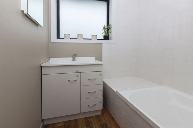 Photo of property in 97 Farquhars Road, Redwood, Christchurch, 8051