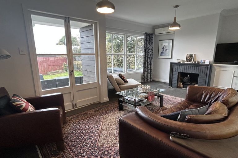 Photo of property in 72b Te Mata Road, Havelock North, 4130