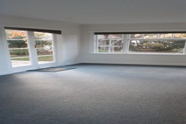 Photo of property in 1/115 Aorangi Road, Bryndwr, Christchurch, 8053