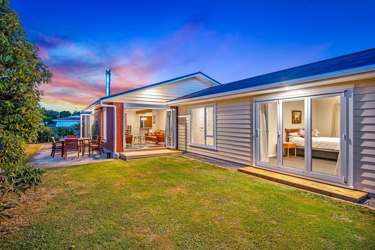 Photo of property in 46 Sylvan Avenue, Waikanae, 5036