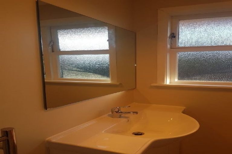 Photo of property in 3/34 Heretaunga Square, Silverstream, Upper Hutt, 5019