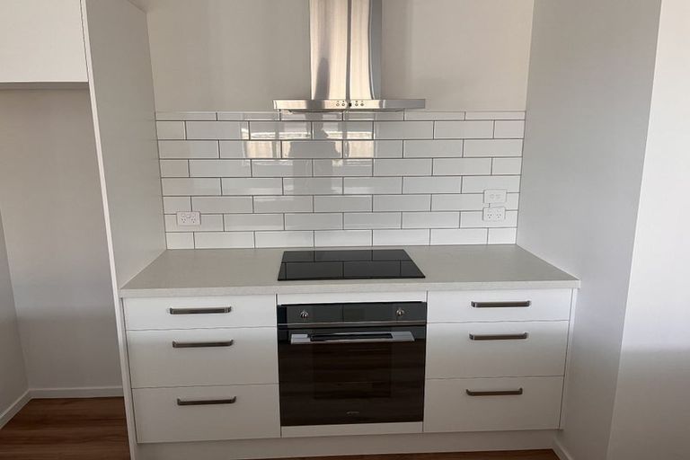 Photo of property in 4 Cousins Street, Woodend, 7691