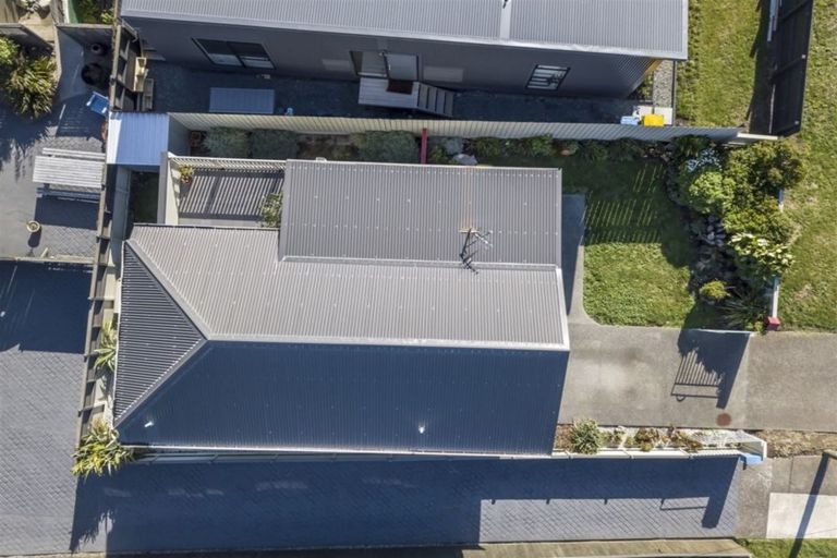 Photo of property in 25a Lambley Road, Titahi Bay, Porirua, 5022