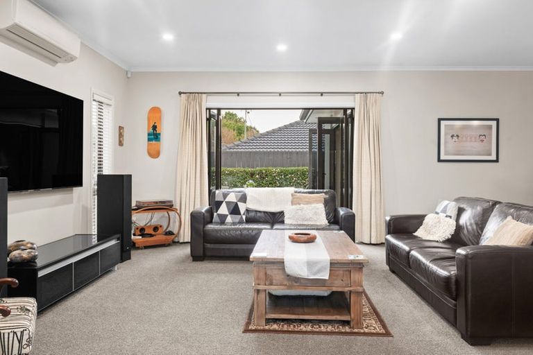 Photo of property in 52 Wiltshire Drive, Huntington, Hamilton, 3210