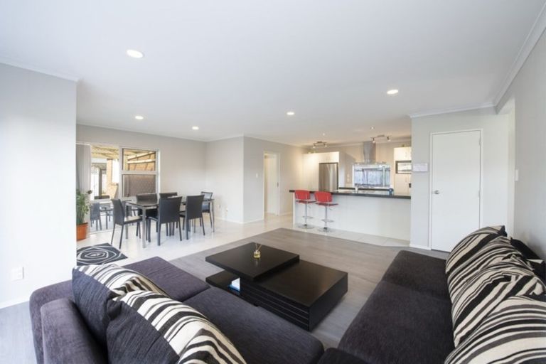 Photo of property in 14 Montanez Drive, Flat Bush, Auckland, 2019