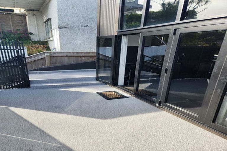 Photo of property in 64 Central Terrace, Kelburn, Wellington, 6012