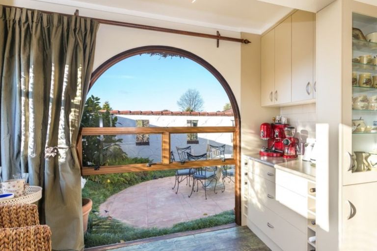 Photo of property in 79 Tamatea Road, Taupo, 3330