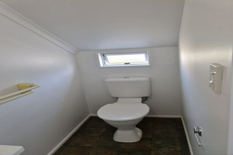 Photo of property in 2/7 Division Street, Riccarton, Christchurch, 8041