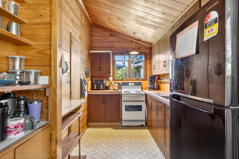 Photo of property in 14 Sunset Street, Hilltop, Taupo, 3330