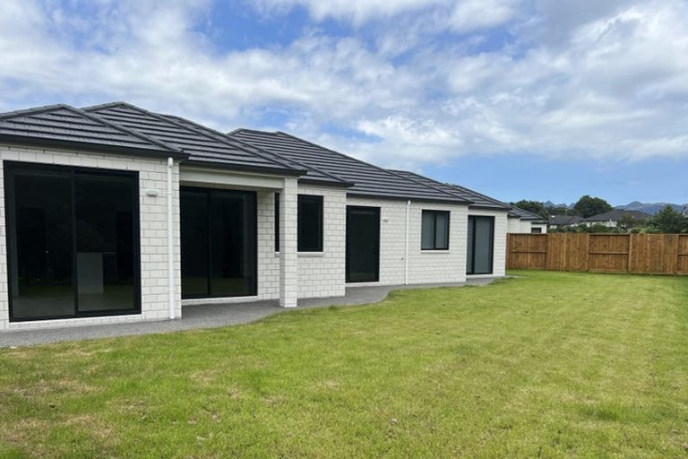 Photo of property in 16 Layla Place, Katikati, 3178