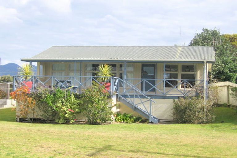 Photo of property in 205 Beverley Terrace, Whangamata, 3620