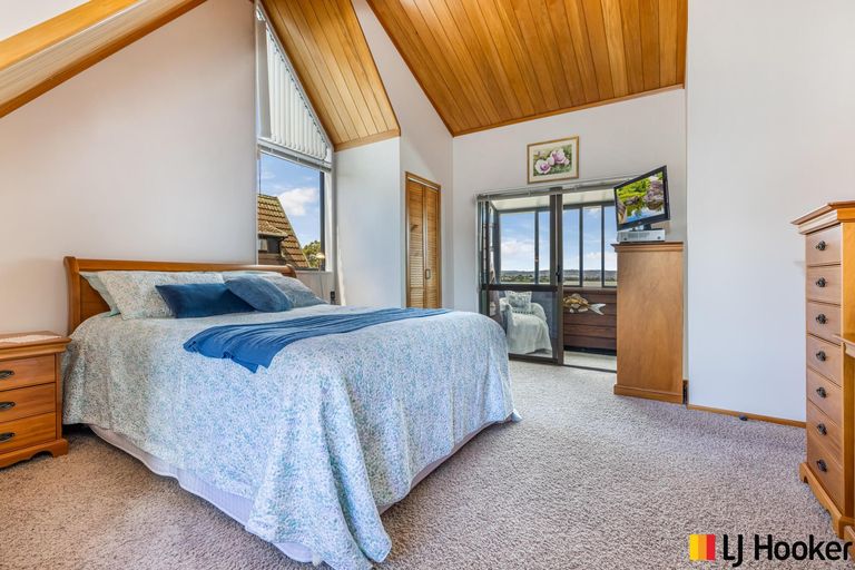 Photo of property in 56 Carnoustie Drive, Wattle Downs, Auckland, 2103