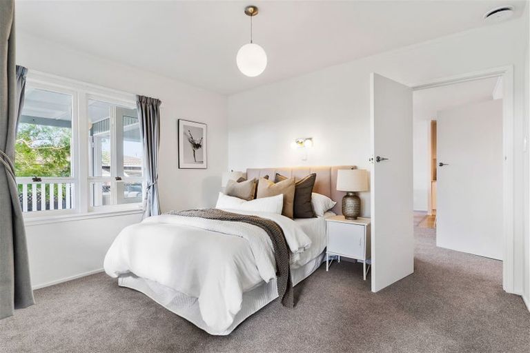 Photo of property in 26a Exmouth Road, Northcote, Auckland, 0627